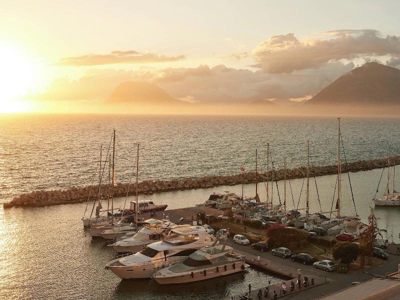 Moxy Patra Marina - Oda