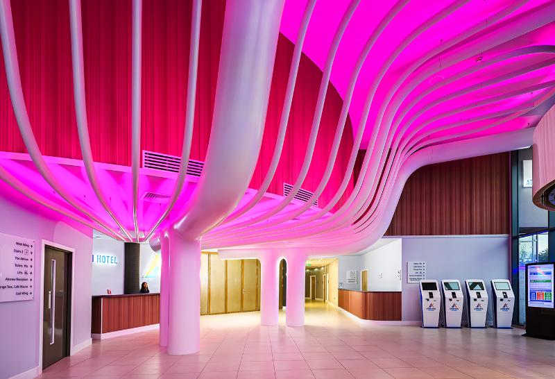 Atrium Hotel Heathrow - Lobi