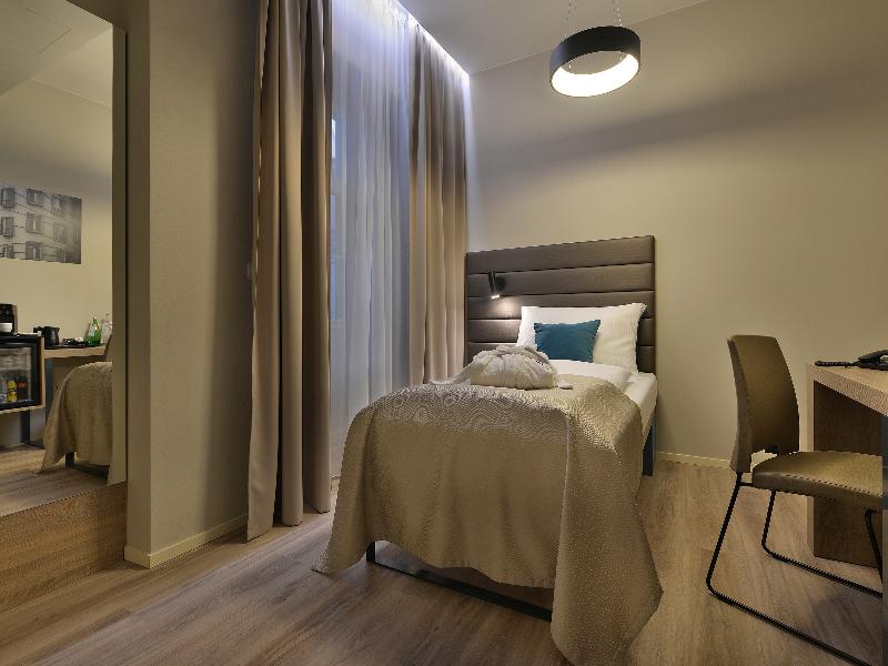EA Hotel New Town - Oda