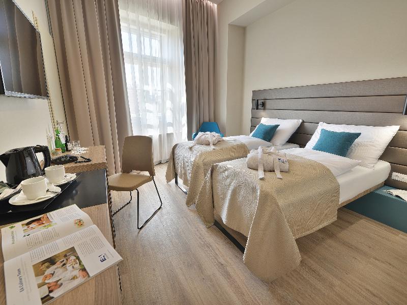 EA Hotel New Town - Oda