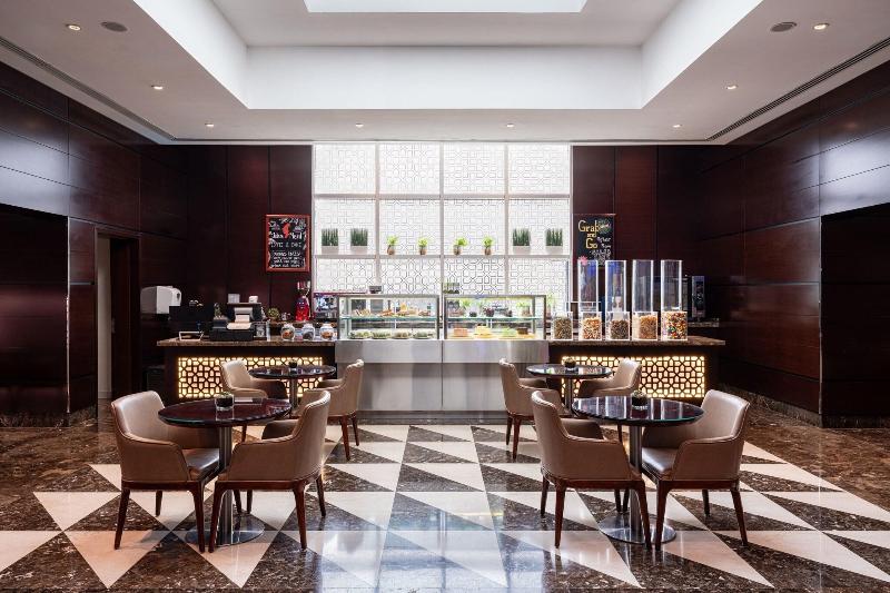 Four Points by Sheraton Sharjah - Lobi