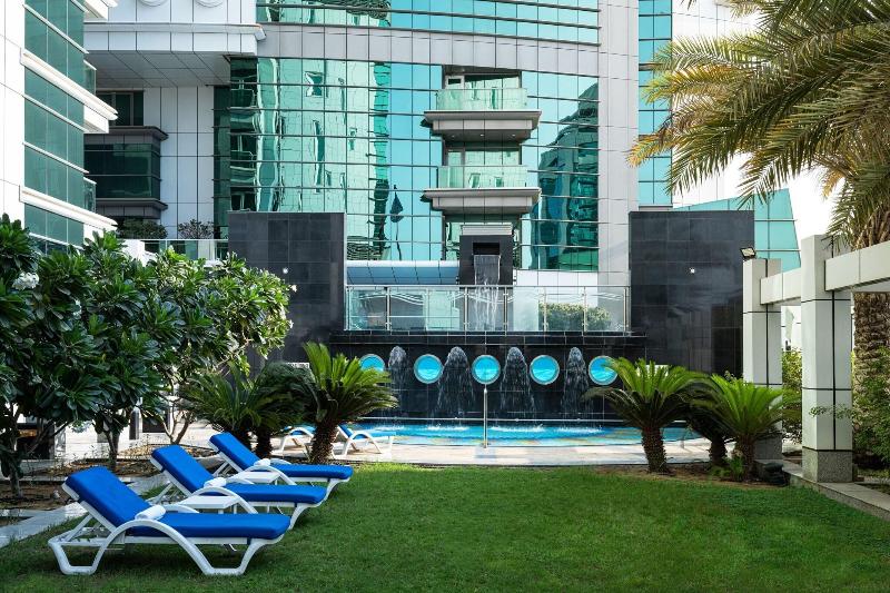 Four Points by Sheraton Sharjah - Havuz