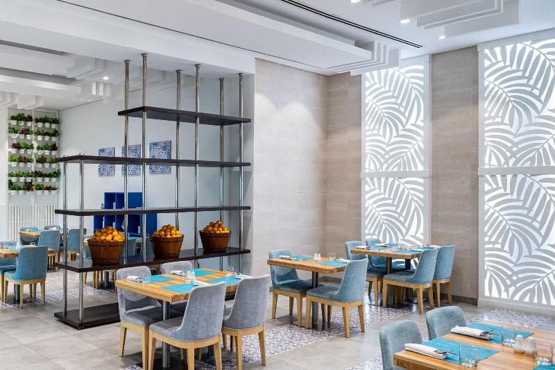 Four Points by Sheraton Sharjah - Restoran