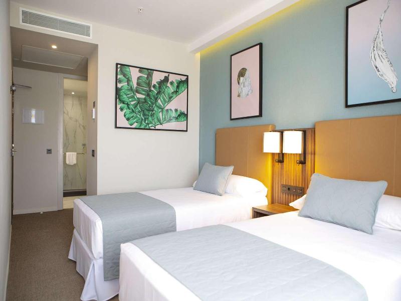 Hotel Riu Plaza España - Oda