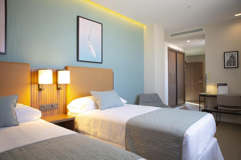 Hotel Riu Plaza España - Oda
