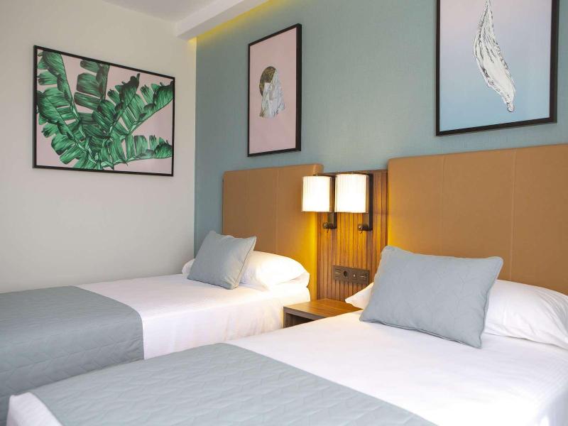 Hotel Riu Plaza España - Oda