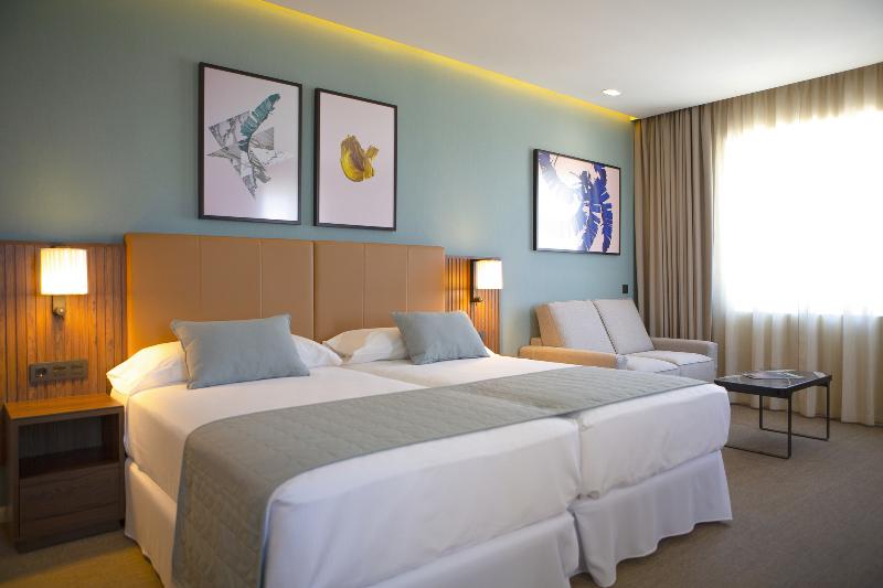 Hotel Riu Plaza España - Oda