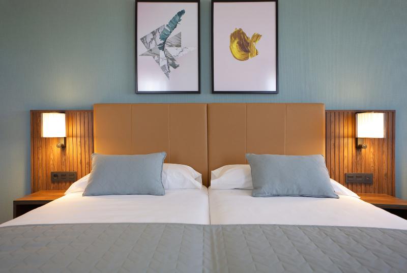 Hotel Riu Plaza España - Oda