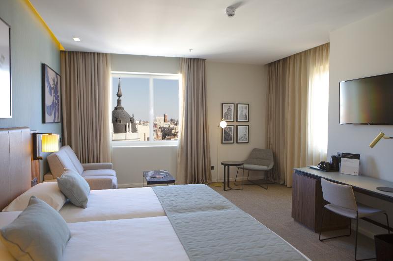 Hotel Riu Plaza España - Oda