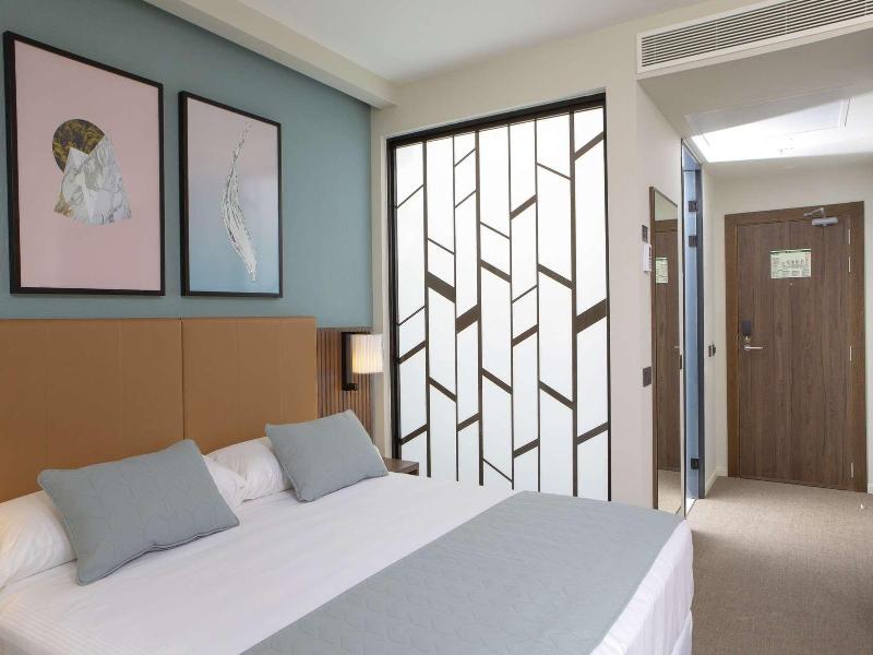 Hotel Riu Plaza España - Oda