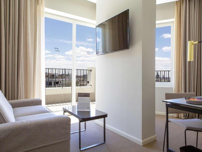 Hotel Riu Plaza España - Oda