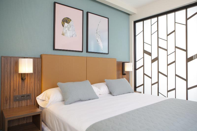 Hotel Riu Plaza España - Oda
