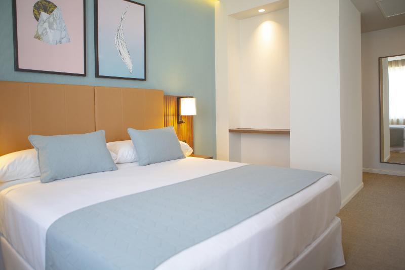 Hotel Riu Plaza España - Oda