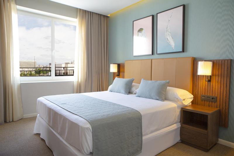 Hotel Riu Plaza España - Oda