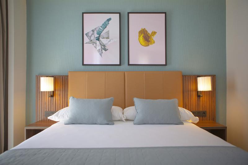 Hotel Riu Plaza España - Oda