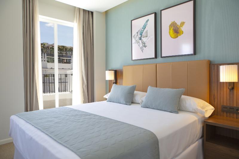 Hotel Riu Plaza España - Oda