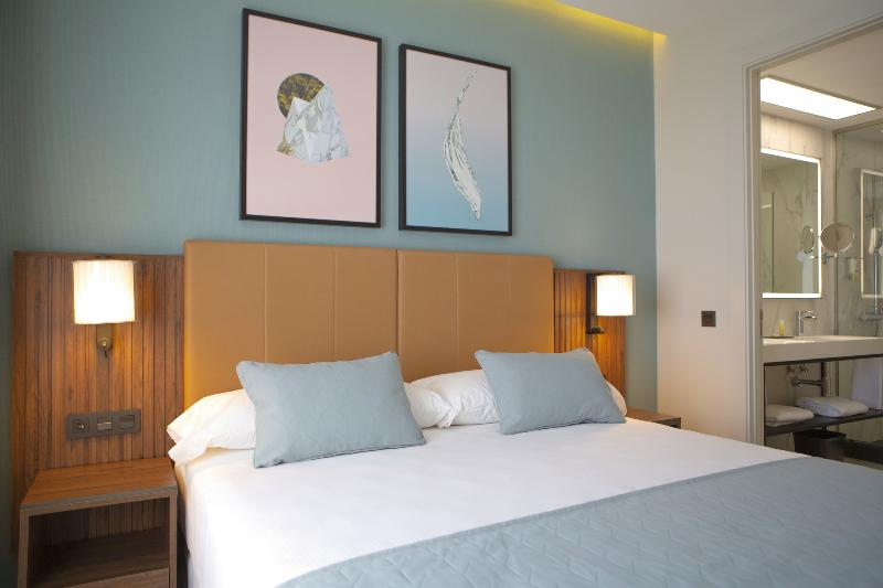 Hotel Riu Plaza España - Oda