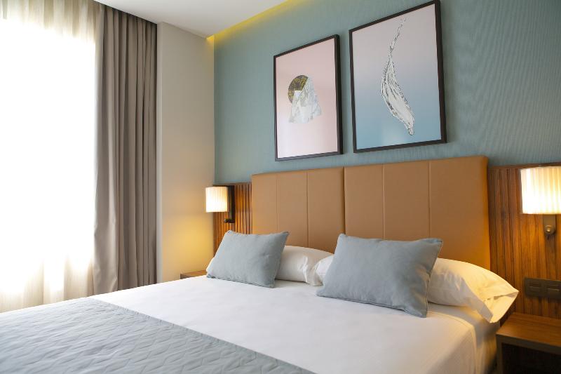 Hotel Riu Plaza España - Oda