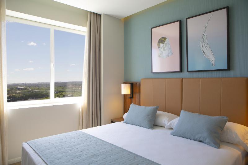 Hotel Riu Plaza España - Oda