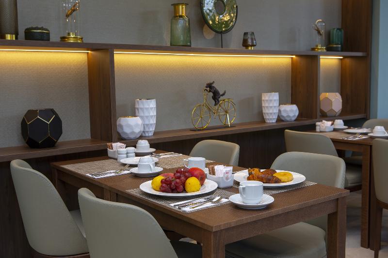 Hotel Riu Plaza España - Restoran