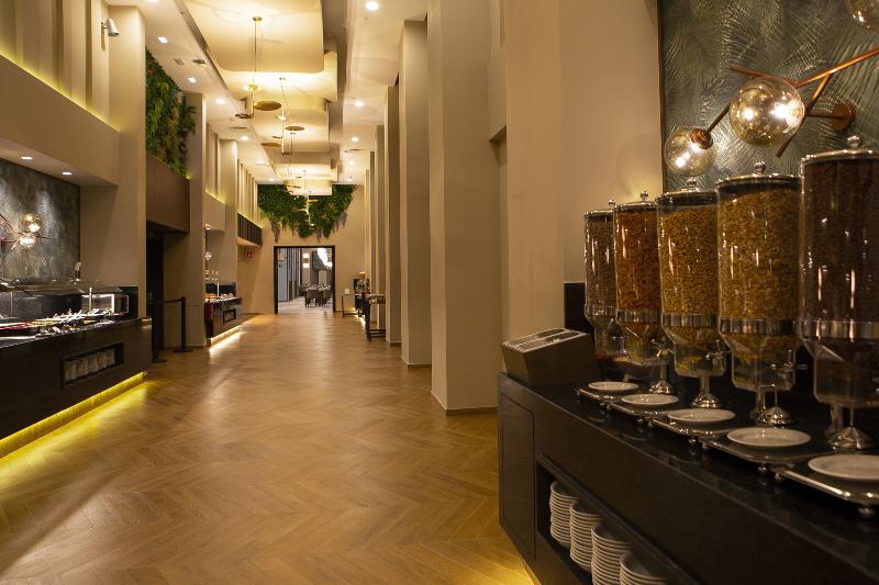 Hotel Riu Plaza España - Restoran