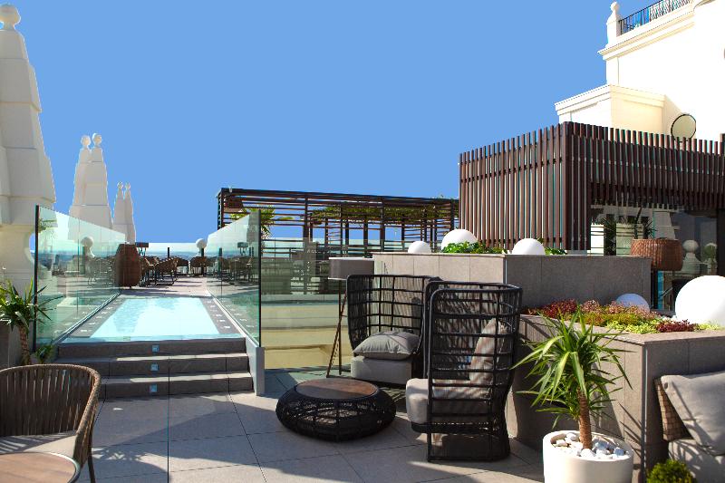 Hotel Riu Plaza España - Teras