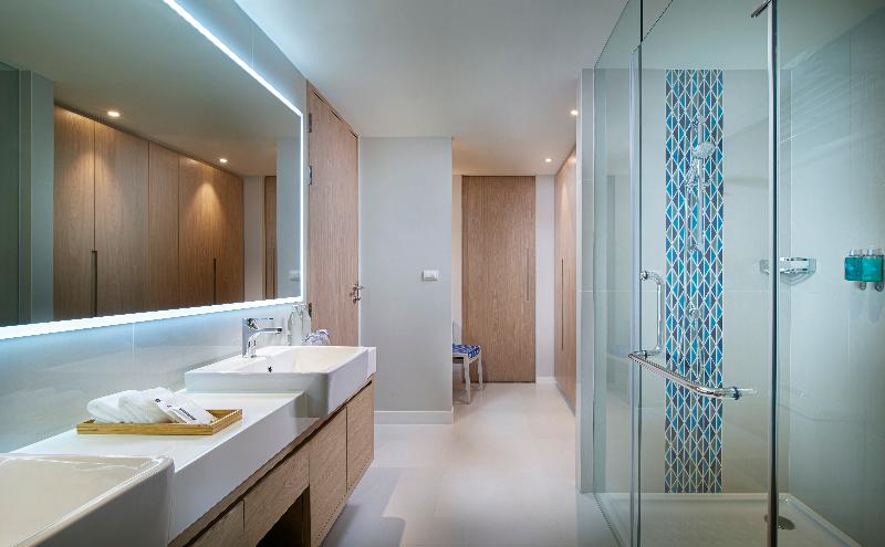 OZO Phuket - Oda