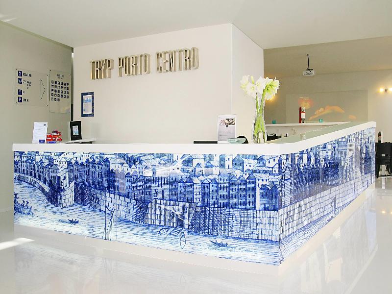 TRYP Porto Centro Hotel - Lobi