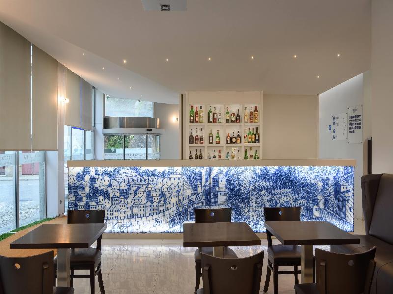 TRYP Porto Centro Hotel - Lobi