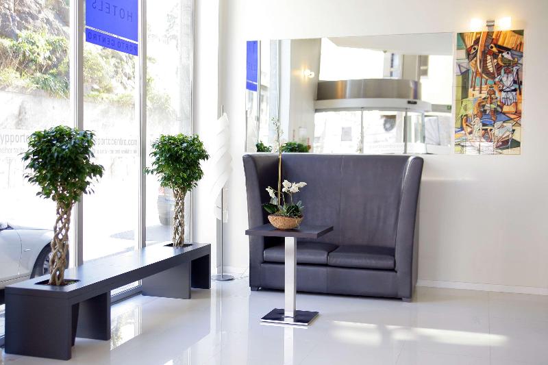 TRYP Porto Centro Hotel - Lobi