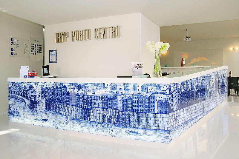 TRYP Porto Centro Hotel - Lobi
