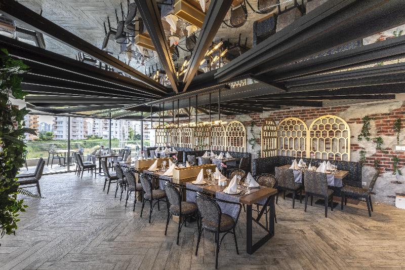 Greenwood Suites Resort - Restoran