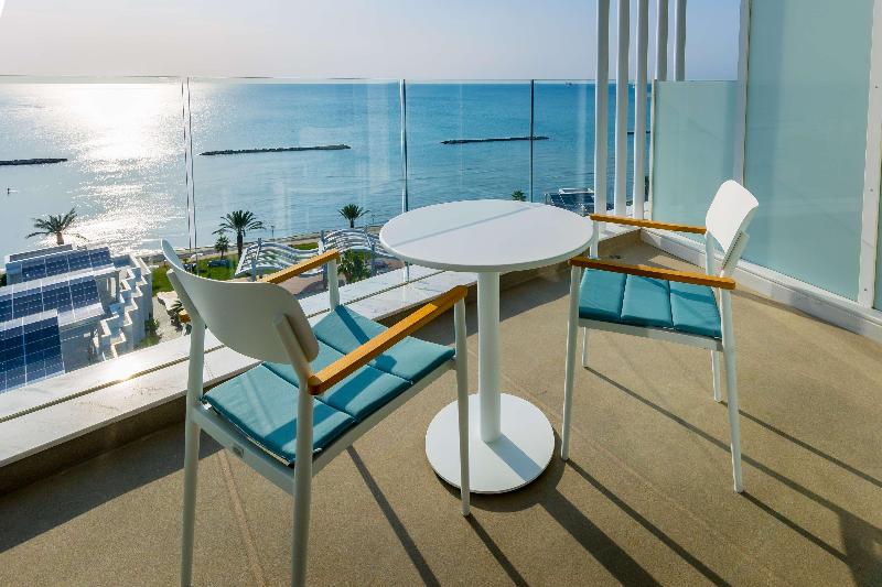 Radisson Beach Resort Larnaca - Oda