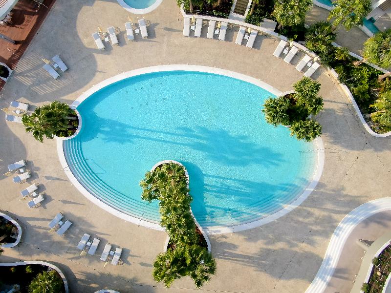 Radisson Beach Resort Larnaca - Havuz