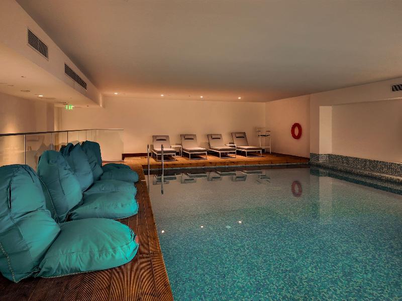 Radisson Beach Resort Larnaca - Havuz