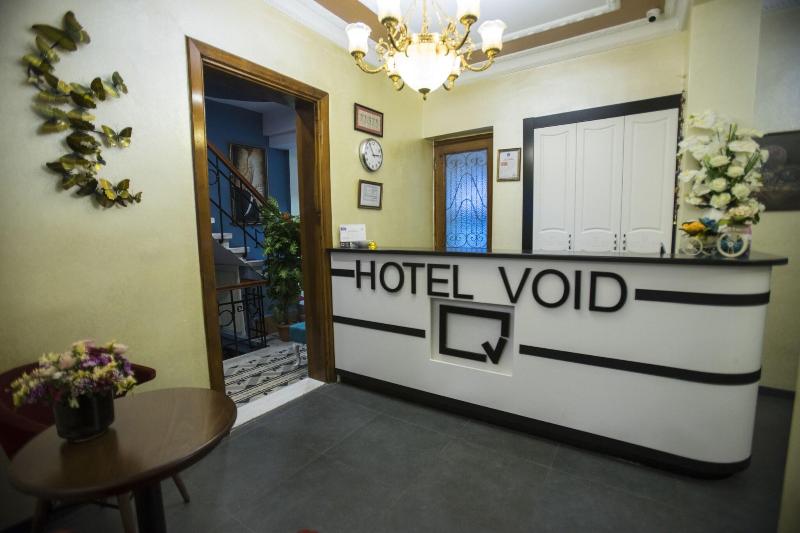 The Void Hotel - Lobi