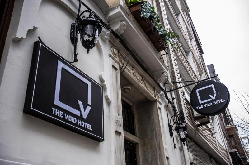 The Void Hotel - Genel