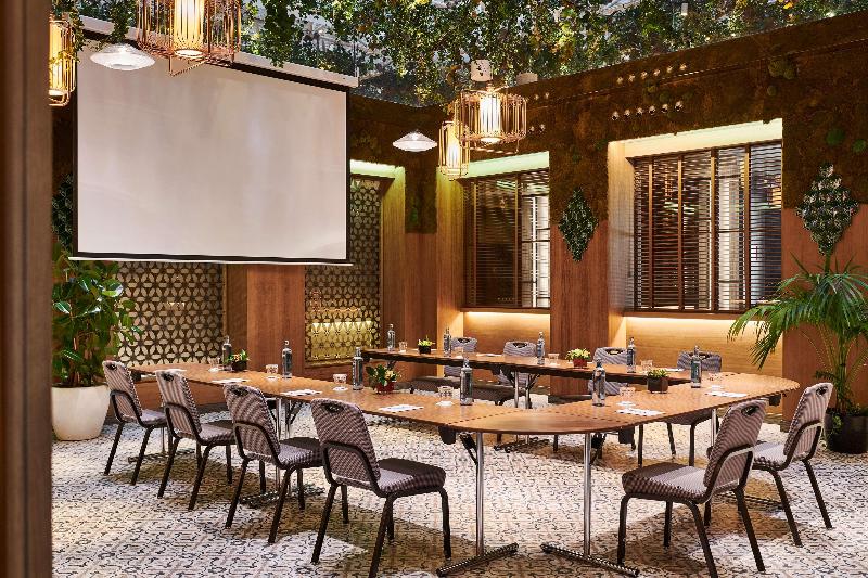 Hyatt Centric Gran Via Madrid - Toplantı