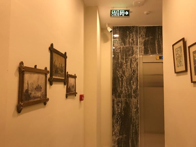 Historial Hotel - Lobi
