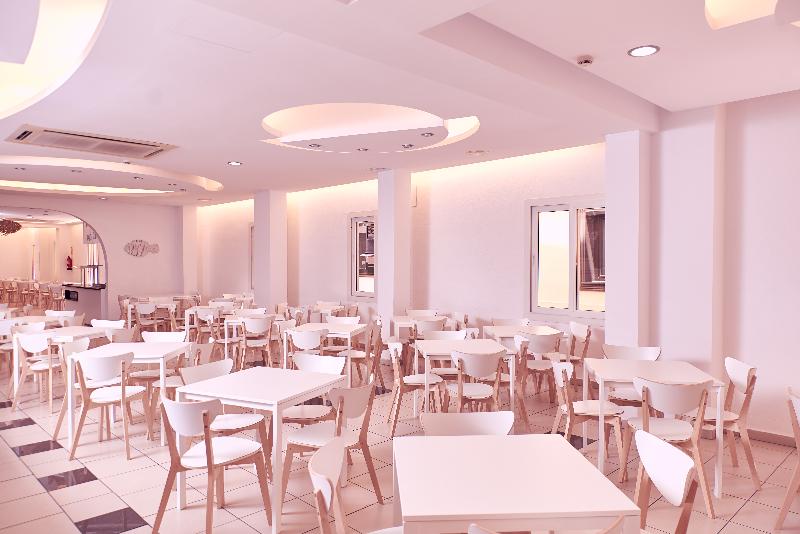 Checkin Caribe Youth Hotel - Restoran