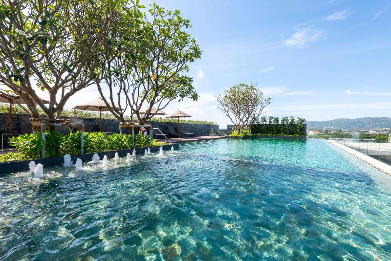 Ramada Plaza By Wyndham Chao Fah, Phuket - Plaj