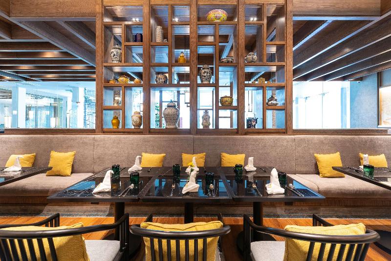 Ramada Plaza By Wyndham Chao Fah, Phuket - Restoran