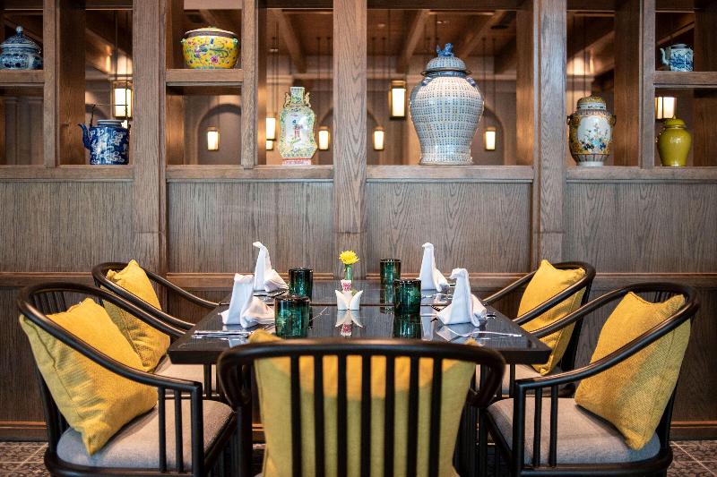 Ramada Plaza By Wyndham Chao Fah, Phuket - Restoran
