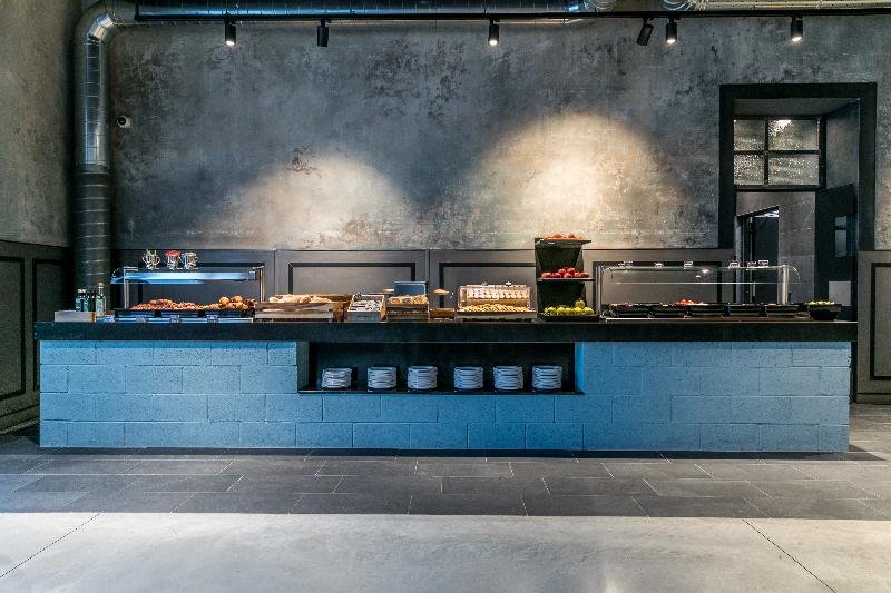 J24 Hotel Milano - Genel
