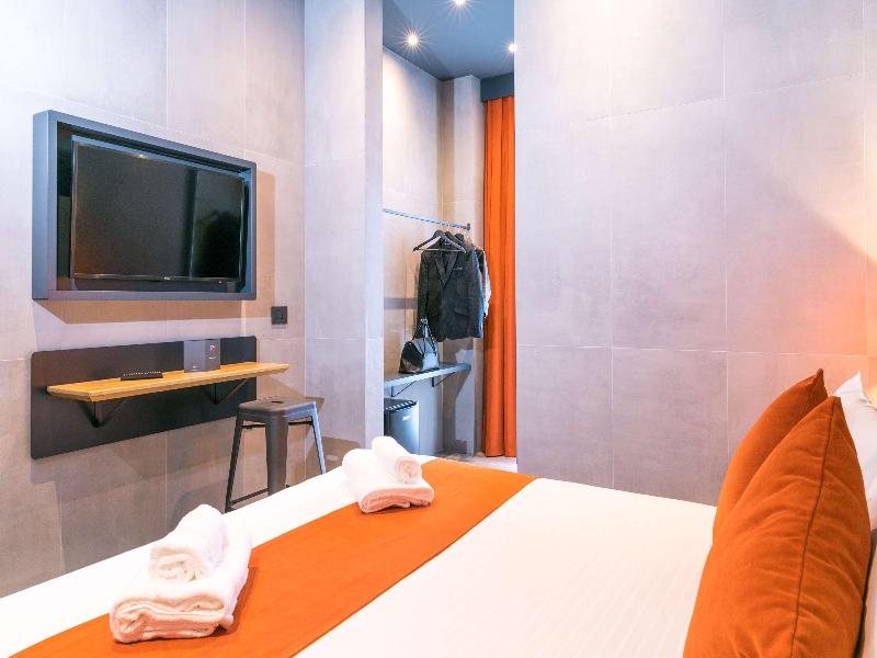 J24 Hotel Milano - Oda