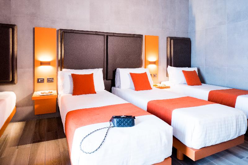 J24 Hotel Milano - Oda