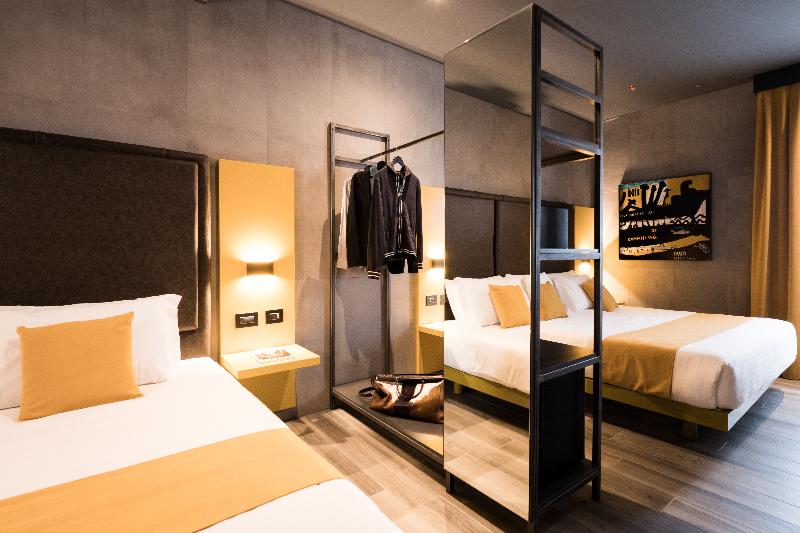 J24 Hotel Milano - Oda