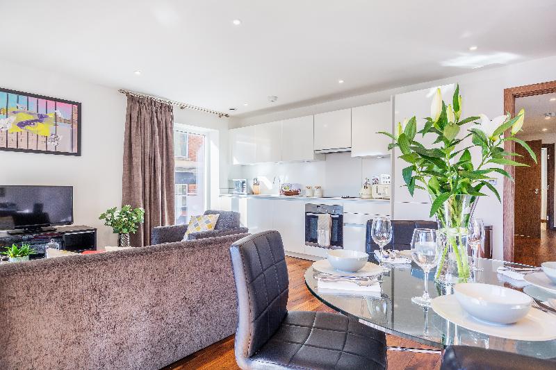 Shoreditch Square Apartments - Genel