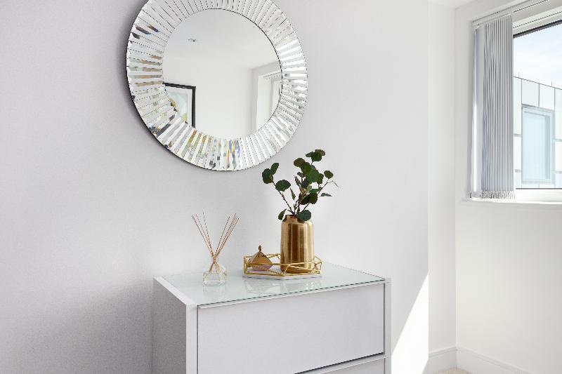 Lincoln Plaza One-Bedroom Apartments - Genel