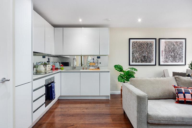 Chancery Lane Apartments - Genel